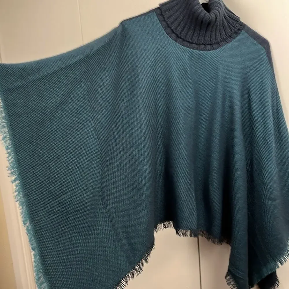 Tahari Poncho Ribbed Turtleneck Blue Fringed